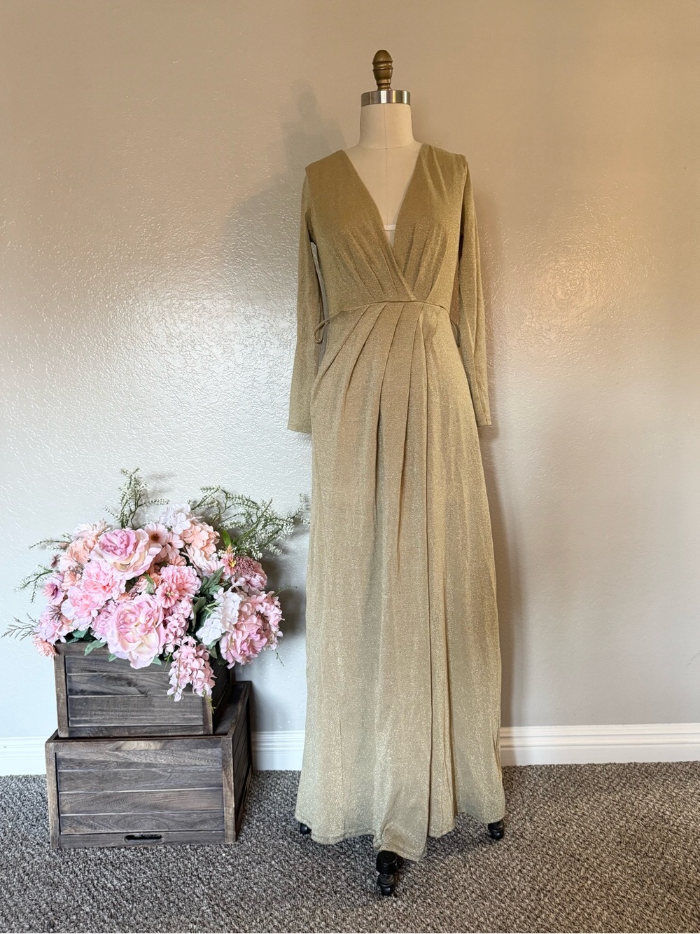 Elegant Long-Sleeve Gold Evening Gown